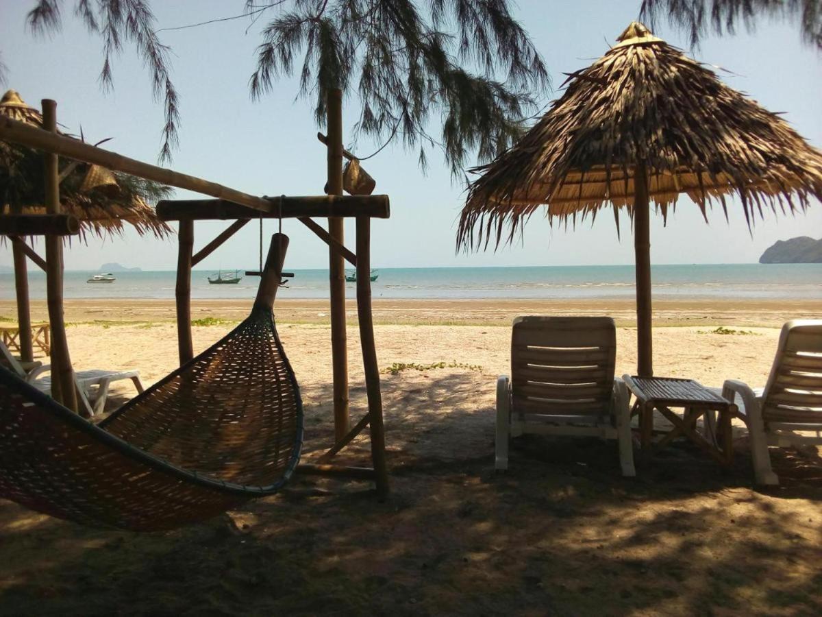Blue Beach Resort Baanphakrimlay Eksteriør billede