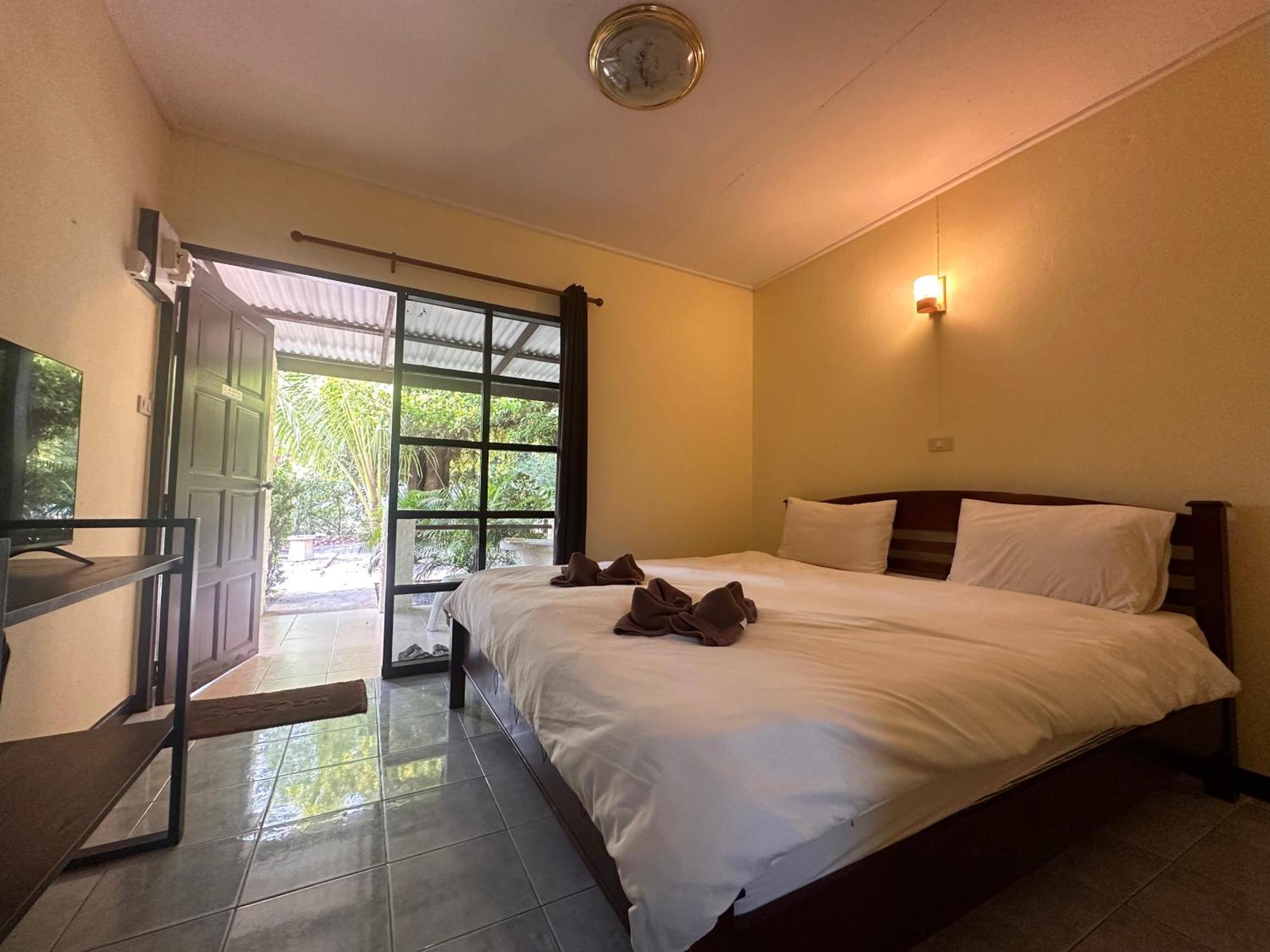 Blue Beach Resort Baanphakrimlay Eksteriør billede