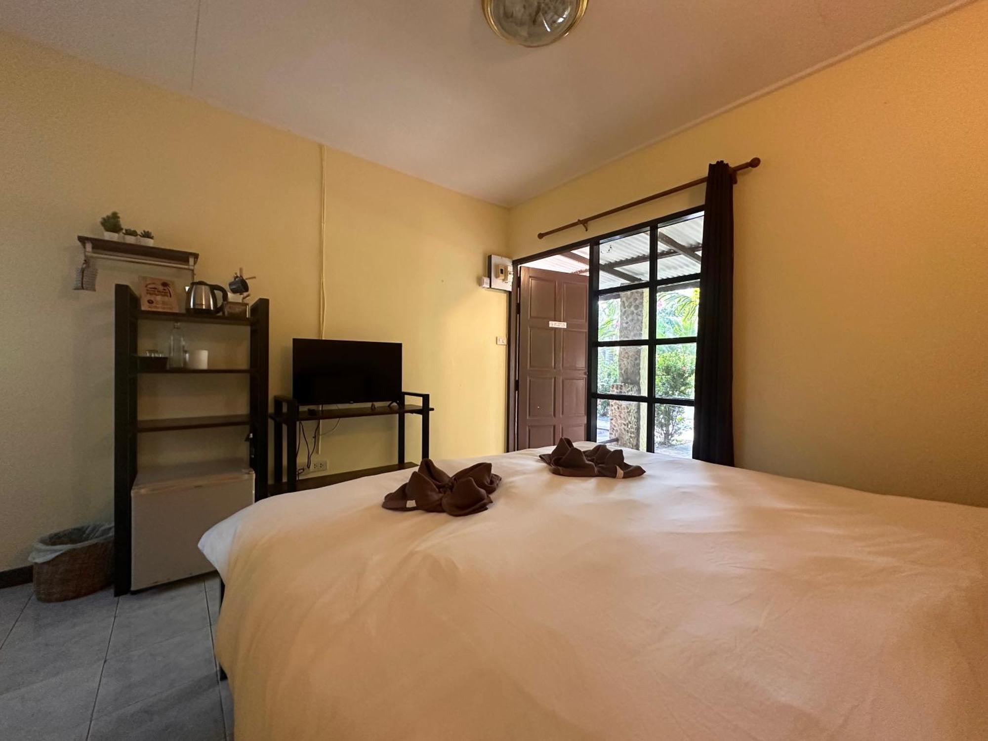Blue Beach Resort Baanphakrimlay Eksteriør billede